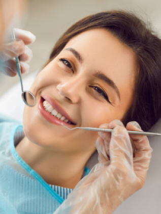 Professional teeth whitening treatment at Murias Dental for a brighter, whiter smile